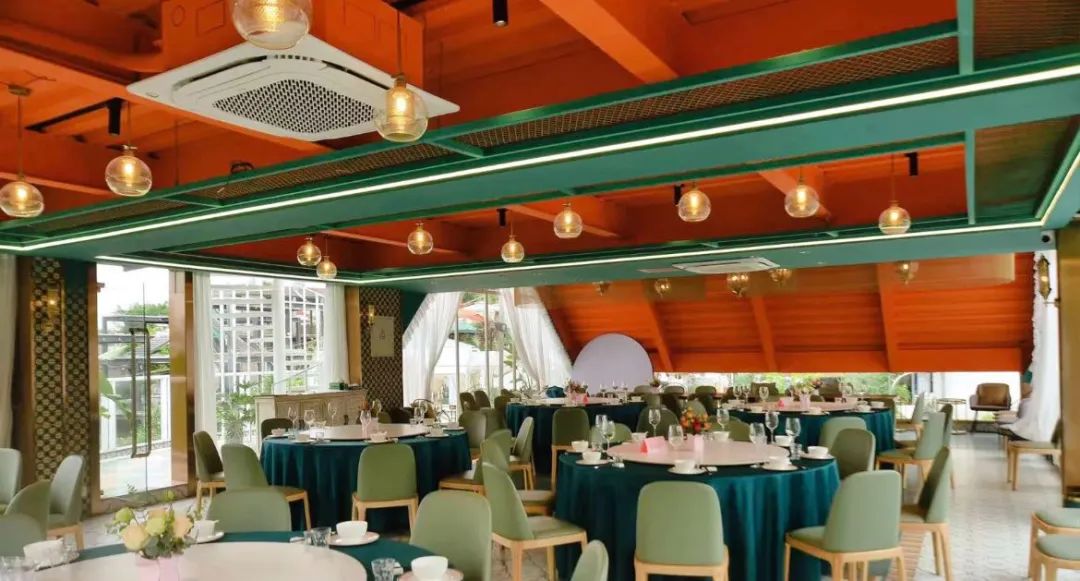 潮州将色彩碰撞到底，看这家深圳餐饮空间设计如何诠释独特的摩洛哥风情